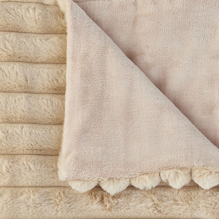 ACTUEL Plaid uni effet fausse fourrure 220gsm Sortie ???? ACTUEL Plaid Uni Effet Fausse Fourrure 220gsm ???? -Jardin Privé Shop unnamed file 1475