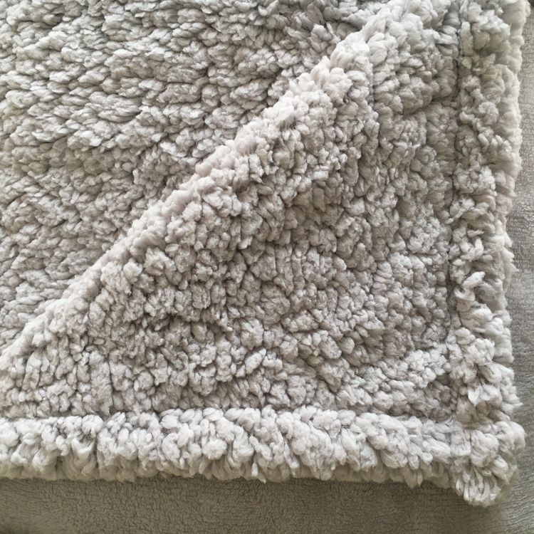 ACTUEL Couverture unie double face en polyester 240g/m² SANTA WORKSHOP Budget ???? ACTUEL Couverture Unie Double Face En Polyester 240g/m² SANTA WORKSHOP ???? -Jardin Privé Shop unnamed file 1646