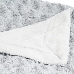 Offres ❤️ Plaid Imitation Fourrure Bouclée 120x160cm Gris Clair ???? 3 Offres ❤️ Plaid Imitation Fourrure Bouclée 120x160cm Gris Clair ???? -Jardin Privé Shop unnamed file 1962