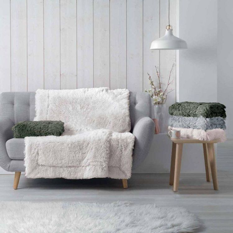 Paris Prix Plaid Imitation Fourrure Uni Marilou 125x150cm Naturel Bon marché ???? Paris Prix Plaid Imitation Fourrure Uni Marilou 125x150cm Naturel ???? -Jardin Privé Shop unnamed file 2029