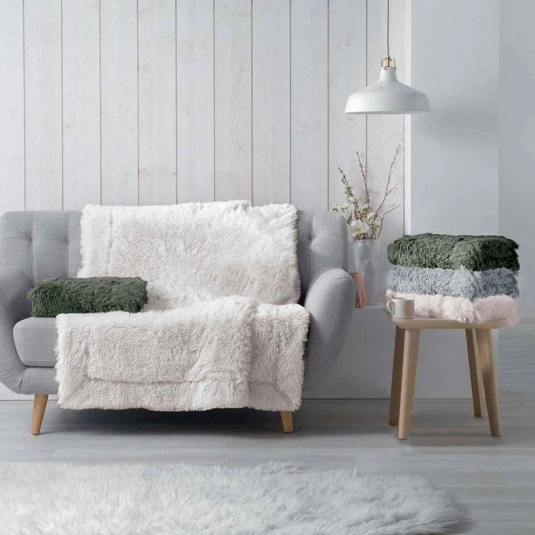 Bon marché 👍 Paris Prix Plaid Imitation Fourrure Uni Marilou 125x150cm Naturel 😀 4 Bon marché 👍 Paris Prix Plaid Imitation Fourrure Uni Marilou 125x150cm Naturel 😀 – Image 2