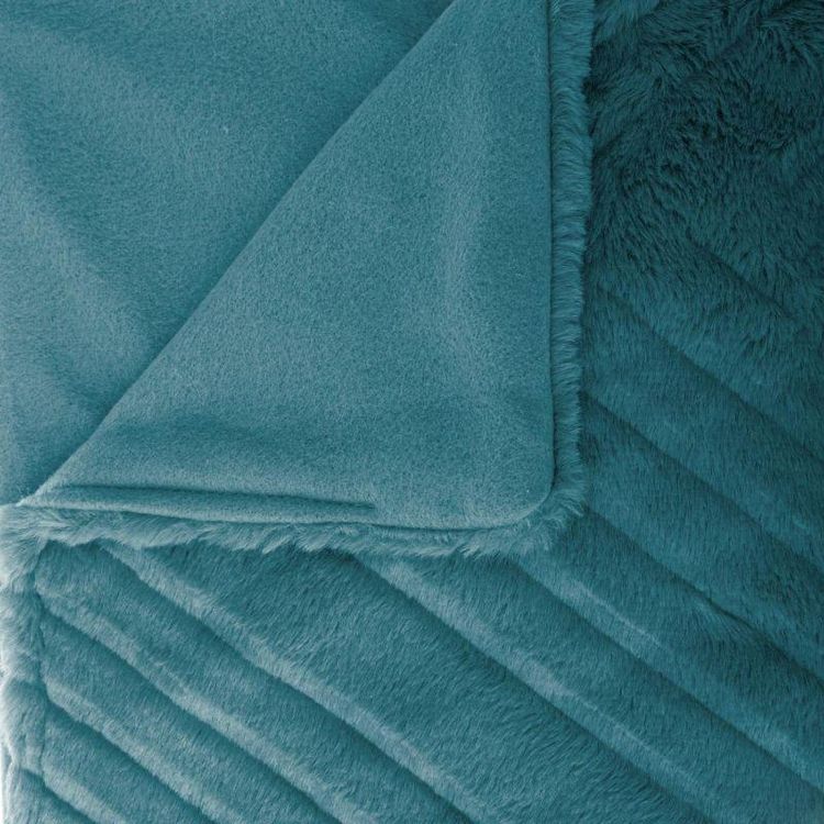 Plaid Imitation Fourrure Geo 120x160cm Bleu Canard Top 10 ???? Plaid Imitation Fourrure Geo 120x160cm Bleu Canard ✔️ -Jardin Privé Shop unnamed file 2055