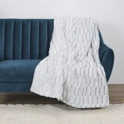 De gros 😀 Paris Prix Plaid Imitation Fourrure Carreaux 140x200cm Gris 🥰 -Jardin Privé Shop unnamed file 2078