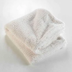 Meilleure vente đ„ Paris Prix Plaid Imitation Fourrure Iceberg 125x150cm Naturel â€ïž 6 Meilleure vente đ„ Paris Prix Plaid Imitation Fourrure Iceberg 125x150cm Naturel â€ïž -Jardin PrivĂ© Shop unnamed file 2542