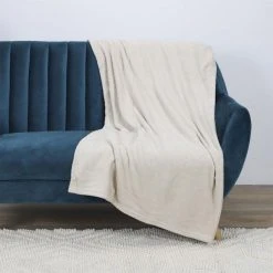 Sortie đ Paris Prix Plaid Microfibre Vienne 125x150cm Beige â 7 Sortie đ Paris Prix Plaid Microfibre Vienne 125x150cm Beige â -Jardin PrivĂ© Shop unnamed file 2547