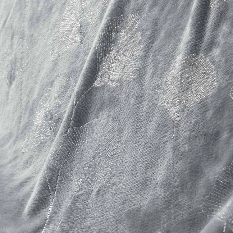 Grosses soldes 😍 Paris Prix Plaid Imprimé Bloomy 125x150cm Gris 🥰 4 Grosses soldes 😍 Paris Prix Plaid Imprimé Bloomy 125x150cm Gris 🥰 – Image 2