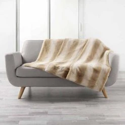 Les meilleures critiques de 😍 Paris Prix Plaid Imitation Fourrure Cougar 125x150cm Naturel 🛒