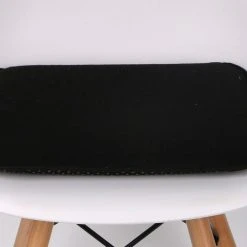 Budget 🎁 IDIMEX Lot De 4 Coussins D'assise Antidérapants GRACE, Galettes De Chaises En Feutre Noir De Format Carré Avec Picots En Caoutchouc Noir 😀 -Jardin Privé Shop unnamed file 3194