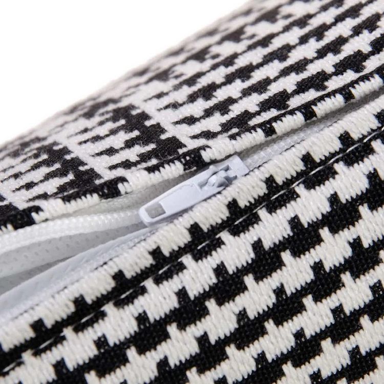 2 coussins noir et blanc 50x30cm Lise Meilleure affaire ???? 2 Coussins Noir Et Blanc 50x30cm Lise ✔️ -Jardin Privé Shop unnamed file 795